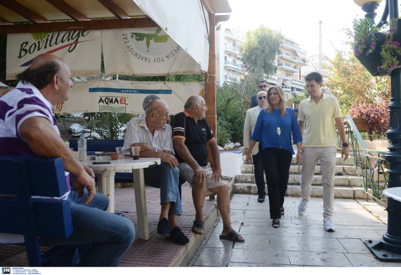 Στην Πειραϊκή η Γεννηματά: Μεγάλες οι ευθύνες της κυβέρνησης για την καταστροφή του Σαρωνικού | iefimerida.gr 1