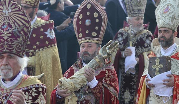 Αγιοποιήθηκαν τα 1,5 εκατ. θύματα της Γενοκτονίας των Αρμενίων - Ηχησαν οι καμπάνες στις αρμένικες εκκλησίες [εικόνες] | iefimerida.gr 3