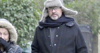 Σοκάρει ο Τζορτζ Μάικλ, έγινε μεσόκοπος με κοιλίτσα [εικόνες] | iefimerida.gr 1