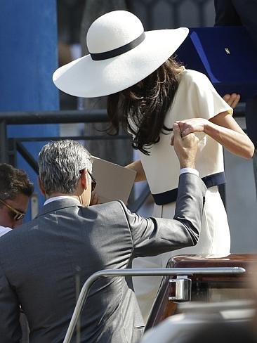 Αγνωστες φωτογραφίες από το γάμο της χρονιάς [εικόνες] | iefimerida.gr 1