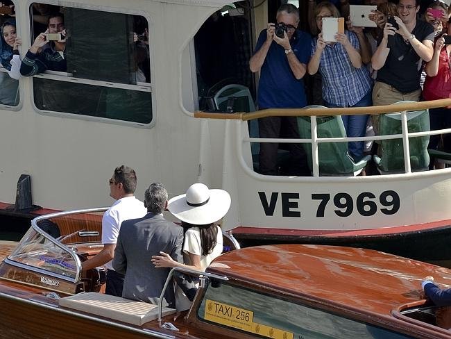 Αγνωστες φωτογραφίες από το γάμο της χρονιάς [εικόνες] | iefimerida.gr 3