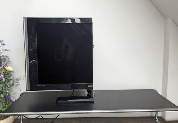 Η εκδίκηση του χωρισμένου - Εκοψε στη μέση τα πράγματα που είχε πάρει μαζί με την κοπέλα του [εικόνες & βίντεο] | iefimerida.gr 3