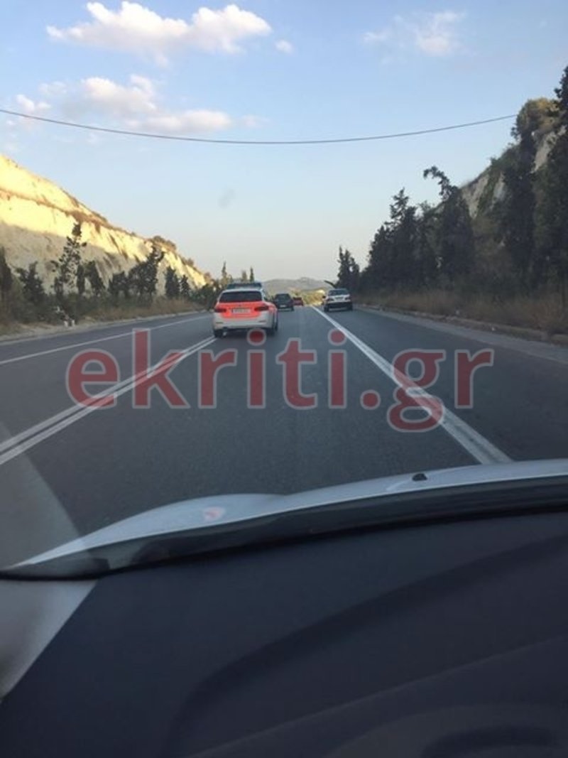 Γερμανικό περιπολικό... βολτάρει στην Κρήτη [εικόνες] | iefimerida.gr 2