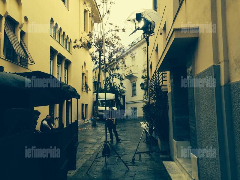  Γερμανοί (ξανάρχονται) στην Πλάκα! -Γιατί πάγωσαν οι περαστικοί το πρωί [εικόνες] | iefimerida.gr 0