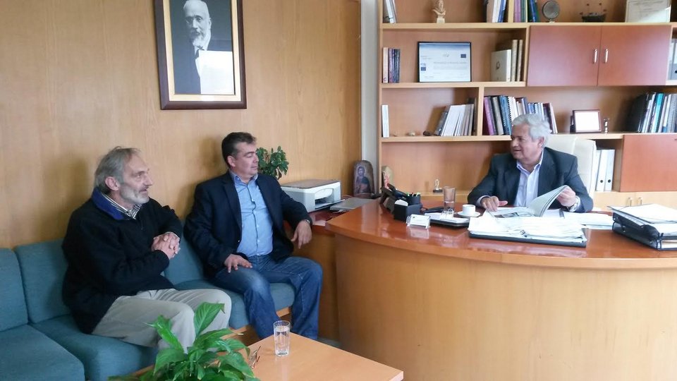 Γερμανός ιστορικός έκανε το Τσεχία-Δίστομο με τα πόδια: Τώρα είναι στην Κρήτη [εικόνες] | iefimerida.gr 0