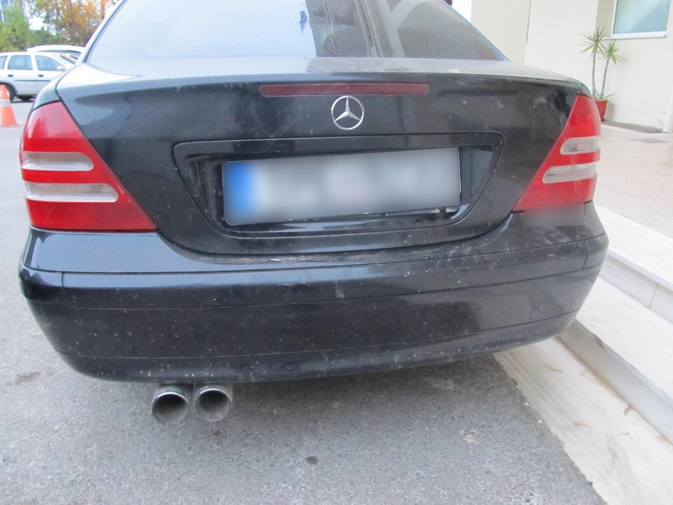 Συνελήφθη και ο αστυνομικός φρουρός του Γερμενή - Στην κατοχή του όπλα και ΙΧ με πλαστές πινακίδες [εικόνες] | iefimerida.gr 0