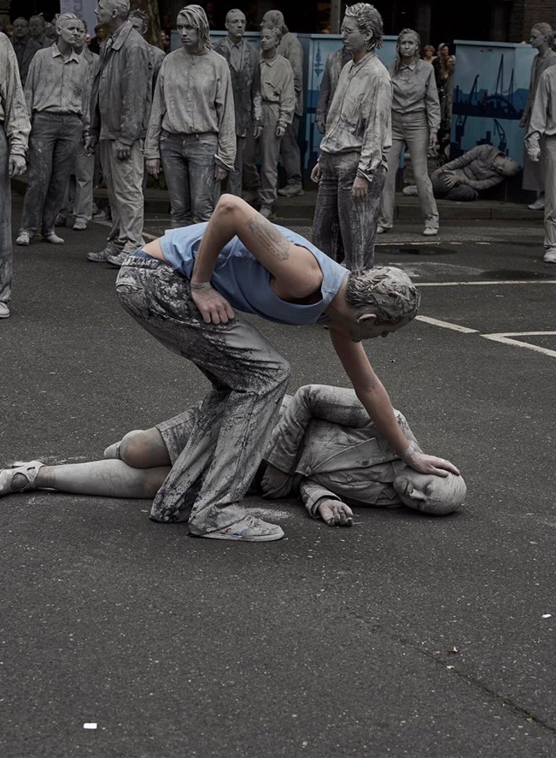 Μια διαφορετική διαδήλωση στο Αμβούργο για την G20 [εικόνες & βίντεο] | iefimerida.gr 4