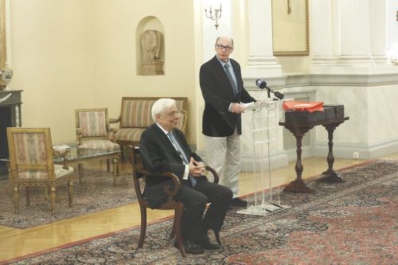 Ο Προκόπης Παυλόπουλος υποδέχτηκε ομάδα Αμερικανών φοιτητών του Northeastern University της Βοστώνης / Φωτογραφία ΑΠΕ ΜΠΕ
