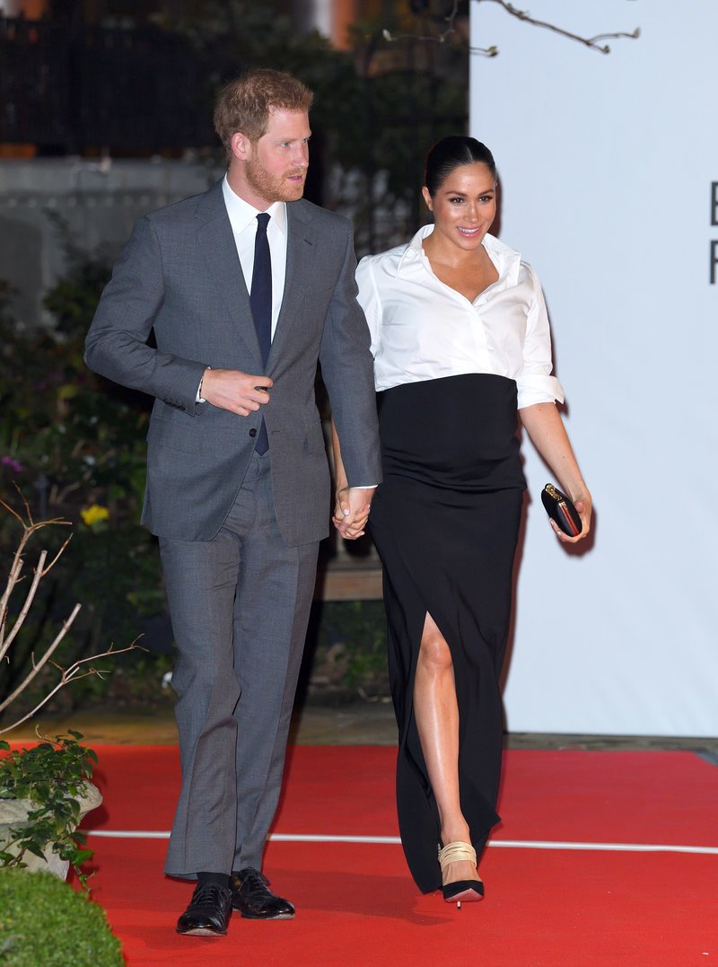 Η Μέγκαν Μαρκλ στο κόκκινο χαλί -Με οσκαρικό στιλ, εγκυμονούσας [εικόνες] | iefimerida.gr 2