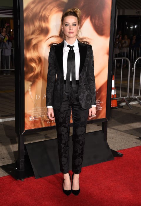 Ξεχάστε το φόρεμα -8 νέα look που θα σας κάνουν να ξεχωρίσετε στο ρεβεγιόν [εικόνες] | iefimerida.gr 4