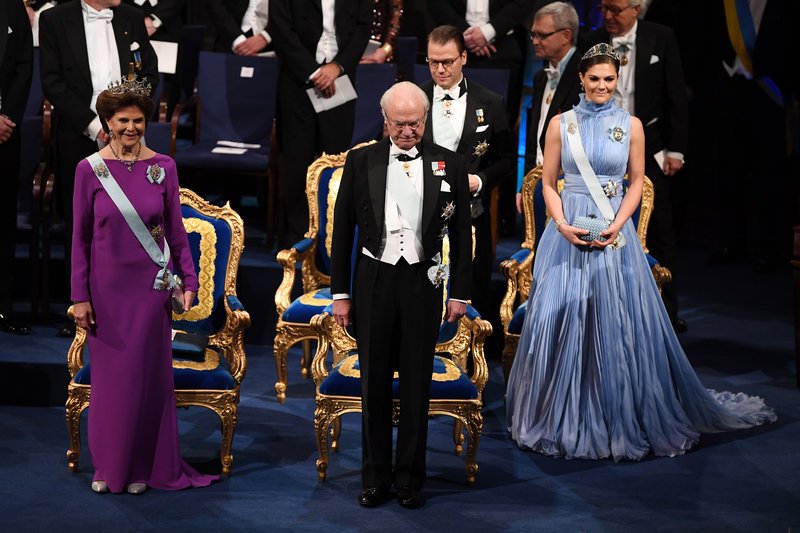 Η λαμπερή απονομή των Νόμπελ -Βασίλισσες, πριγκίπισσες και γκλαμ παρουσίες [εικόνες] | iefimerida.gr 0