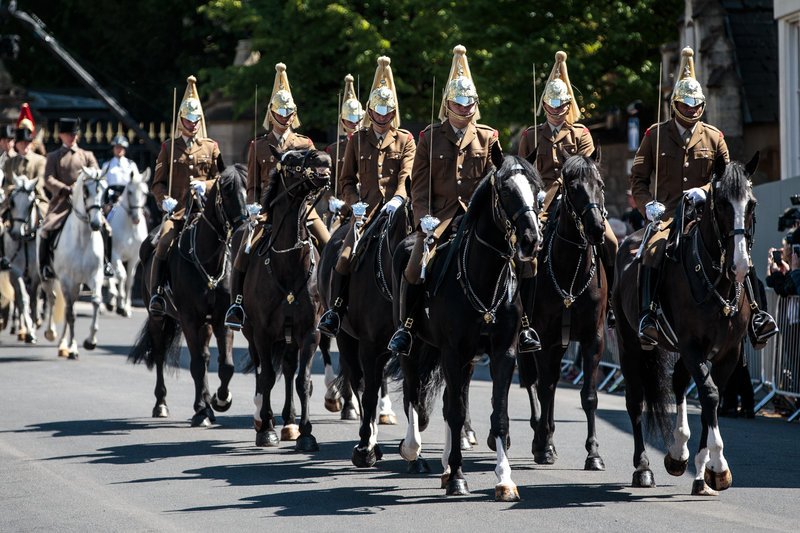 Χαμογελαστή Μέγκαν Μαρκλ, αγέλαστος πρίγκιπας Χάρι στην πρόβα γάμου -Μαζί τους Γουίλιαμ, Κέιτ [εικόνες] | iefimerida.gr 9