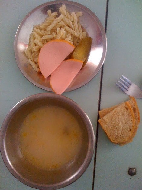 Γεύματα για όλα τα γούστα: Ξερά φύκια, τάκος, πάστα σόγιας -Τι τρώνε οι μαθητές στο σχολείο σε 16 χώρες του κόσμου [εικόνες] | iefimerida.gr 8