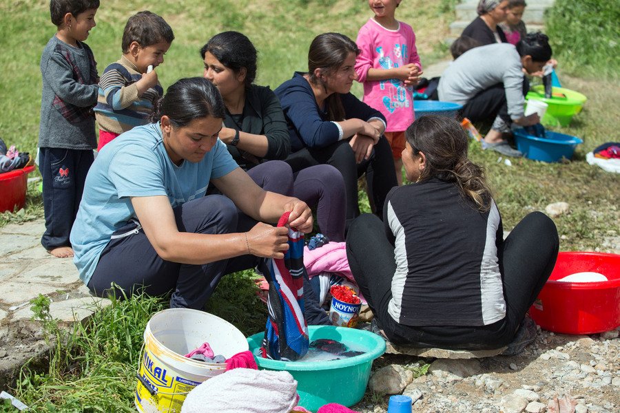 Καταυλισμός προσφύγων στους πρόποδες του Ολύμπου -Οι Γεζίντι που ζουν εκεί [εικόνες] | iefimerida.gr 4