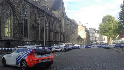 Συναγερμός στο Βέλγιο: Υποπτο πακέτο σε πλατεία της Γάνδης [εικόνες] | iefimerida.gr 1