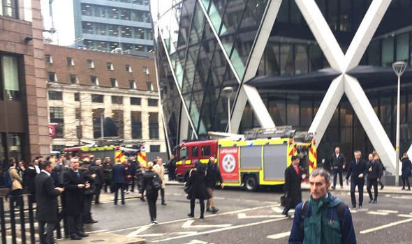 Λονδίνο: Εκκενώθηκε ουρανοξύστης στο Citi  [εικόνες]  | iefimerida.gr 0