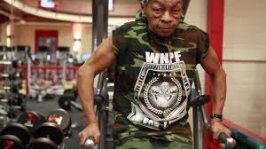 Η σούπερ γιαγιά από την Νέα Υόρκη που σηκώνει το διπλάσιο του βάρους της [εικόνες-βίντεο] | iefimerida.gr 0