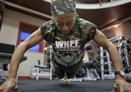 Η σούπερ γιαγιά από την Νέα Υόρκη που σηκώνει το διπλάσιο του βάρους της [εικόνες-βίντεο] | iefimerida.gr 1