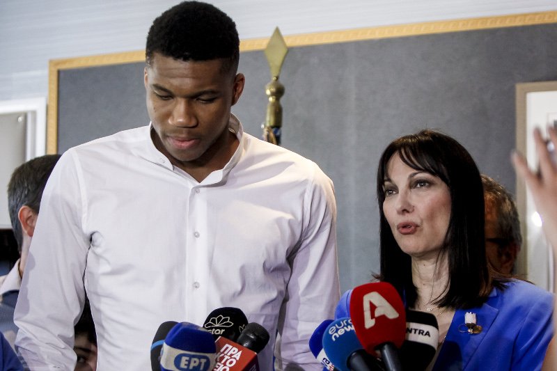 Ο Αντετοκούμπο πρεσβευτής του ελληνικού τουρισμού- «Είμαι υπερήφανος για την χώρα μου» [εικόνες & βίντεο] | iefimerida.gr 3