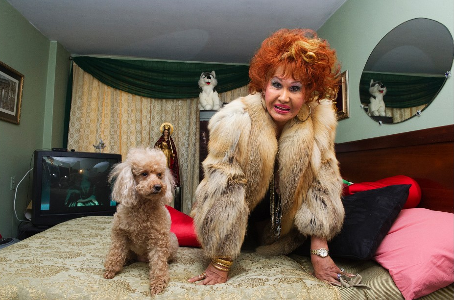 Τι γίνονται οι στριπτιζέζ όταν γεράσουν -70άρες χορεύτριες μπουρλέσκ με... νεανικό αέρα [εικόνες] | iefimerida.gr 2