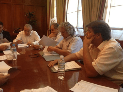 Οι λαϊκές «κυνηγούν» τώρα τον Γιακουμάτο [εικόνες] | iefimerida.gr 1