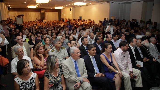 Η Γιάννα Αγγελοπούλου παρουσίασε το βιβλίο της στη γενέτειρά της - «Δεν σηκώνω μύγα στο σπαθί μου ως Κρητικιά»  [εικόνες - βίντεο]  | iefimerida.gr 1