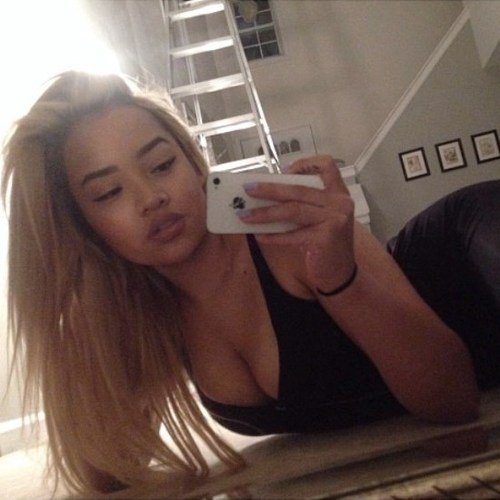 Λυδία Σίμονς και Γιάννης Αντετοκούνμπο μαζί στο κρεβάτι [εικόνες] | iefimerida.gr 8