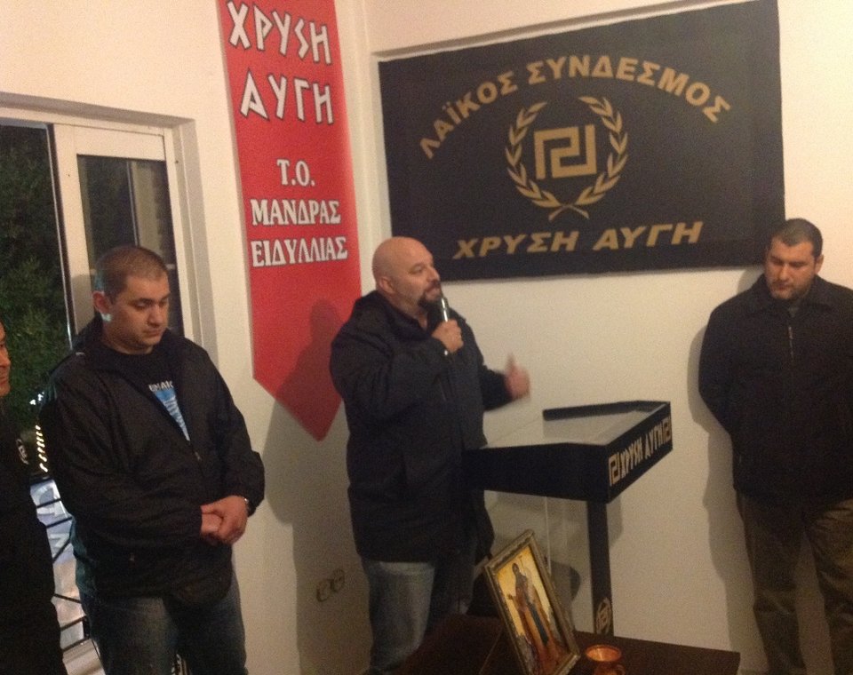 Μιχάλης Γιαννόγκωνας, αυτός είναι ο σκληρός χρυσαυγίτης που κατέθεσε το καταστατικό της νέας Χρυσής Αυγής [εικόνες] | iefimerida.gr 2