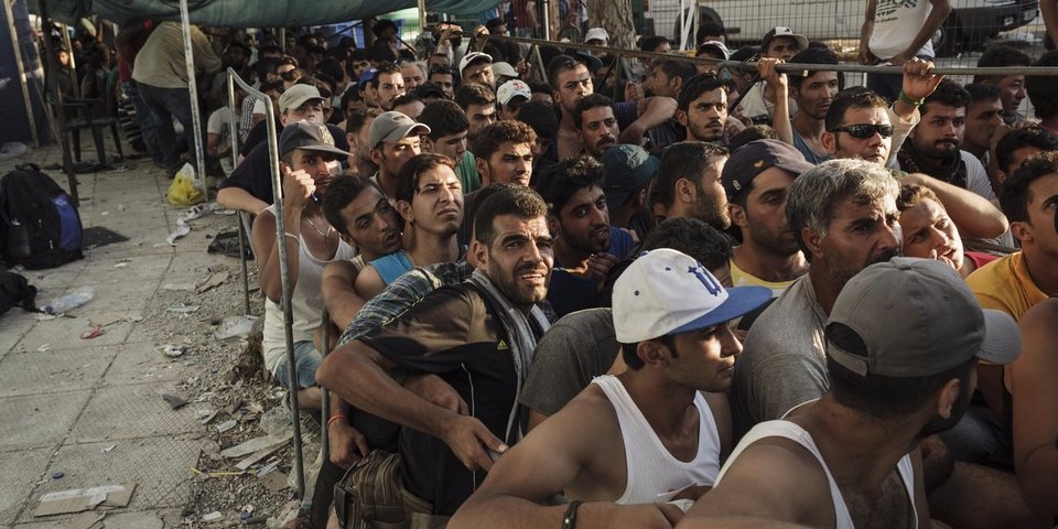 2015: Μια Ευρώπη πολυ-τραυματίας -Τρομοκρατία, λιτότητα, πρόσφυγες | iefimerida.gr 1