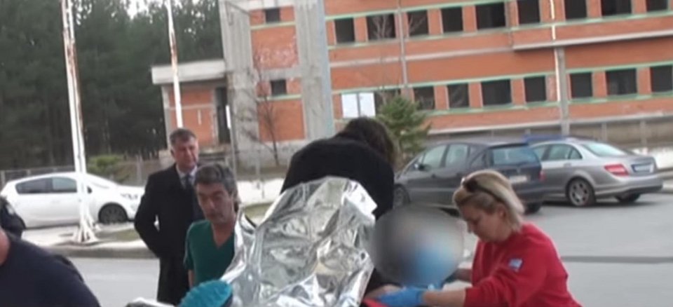 Αυτός είναι ο σκιέρ που καταπλακώθηκε από χιονοστιβάδα στη Βασιλίτσα [εικόνες & βίντεο] | iefimerida.gr 1