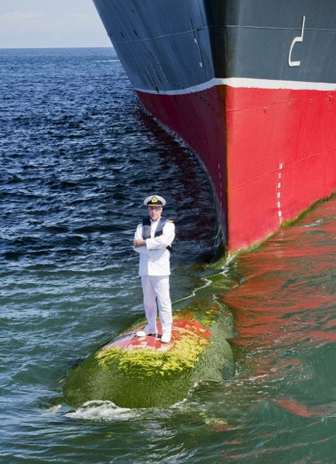 Το μεγαλύτερο κρουαζιερόπλοιο του κόσμου είναι πραγματικά γιγαντιαίο -Η φωτογραφία του καπετάνιου του στα ύφαλά του, που όμοια της δεν υπάρχει [εικόνες] | iefimerida.gr 3