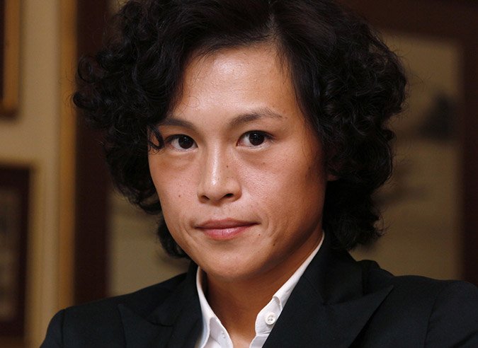 Απελπισμένος δισεκατομμυριούχος πατέρας πληρώνει 130 εκατ. για όποιον κάνει straight την κόρη του [εικόνες] | iefimerida.gr 2