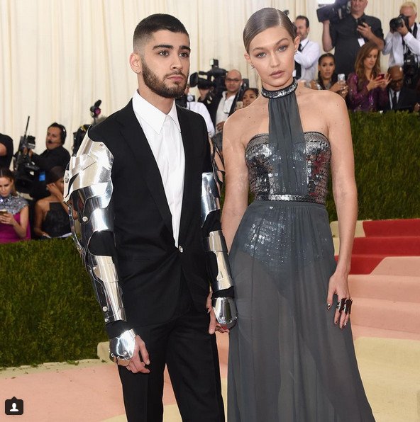 Το μανικιούρ των 2.000 δολαρίων της Τζίτζι Χαντίντ [εικόνες] | iefimerida.gr 2