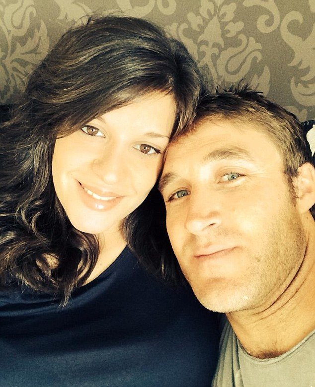 Ο Βρετανός διασώστης και η Ιταλίδα -Μια ιστορία αγάπης που γεννήθηκε μέσα από την τραγωδία του Costa Concordia [εικόνες] | iefimerida.gr 3