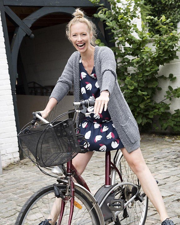 Ανοιξιάτικη ζακέτα -Το πρόχειρο που μπορεί να γίνει σικάτο [εικόνες] | iefimerida.gr 13