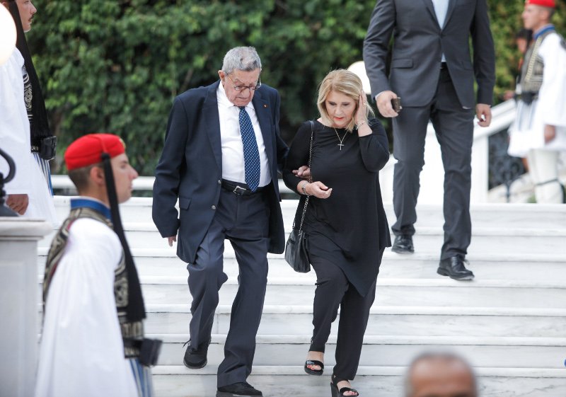 Η Κατερίνα Μάρκου στα κόκκινα, οι κυρίες με τα μαύρα και οι βουλευτίνες με τα έξαλλα ντυσίματα -Ολα όσα έγιναν χθες στους κήπους του Προεδρικού Μεγάρου [εικόνες] | iefimerida.gr 28