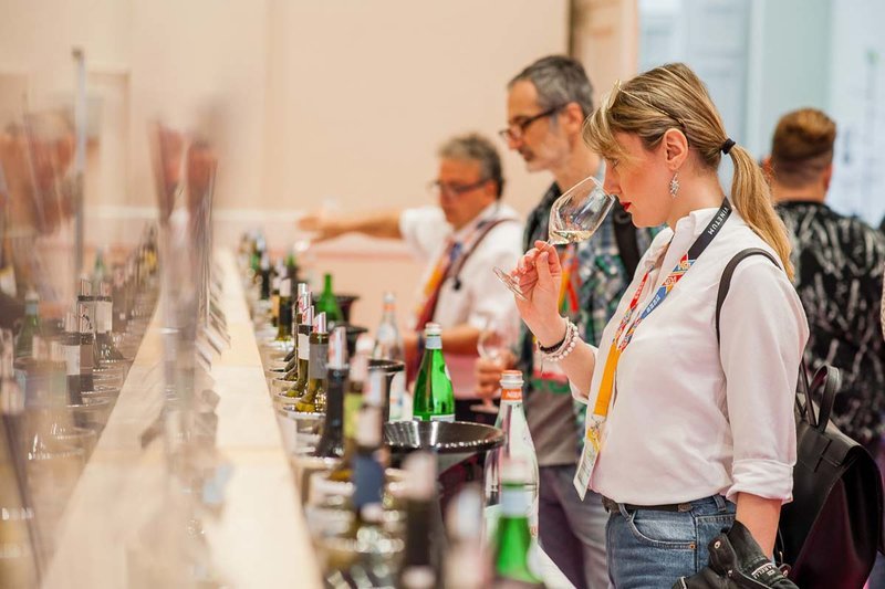 Οινόραμα 2019: «Η μεγαλύτερη έκθεση ελληνικών κρασιών στον κόσμο κλείνει φέτος 25 χρόνια» [εικόνες & βίντεο] | iefimerida.gr 1