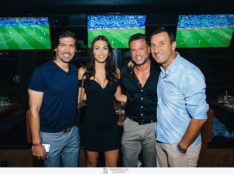 Επίσημα εγκαίνια για το Buffalo Wings & Rings [εικόνες] | iefimerida.gr 1