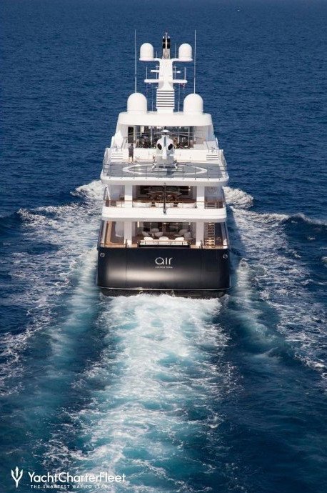 Αφωνοι όλοι στην Κεφαλονιά με το γιοτ του Ιταλού βασιλιά της τσίχλας -Χλιδή σε 81 μέτρα [εικόνες] | iefimerida.gr 9