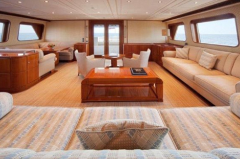 Πάνω σε αυτό το χλιδάτο γιοτ αποπλάνησε την Νταϊάνα ο βασιλιάς της Ισπανίας Χουάν Κάρλος [εικόνες] | iefimerida.gr 10