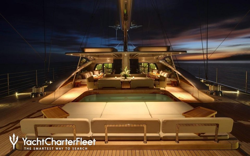 Αφωνοι όλοι στα Χανιά με το τεράστιο και χλιδάτο ιστιοπλοϊκό του Ρούπερτ Μέρντοχ [βίντεο] | iefimerida.gr 0