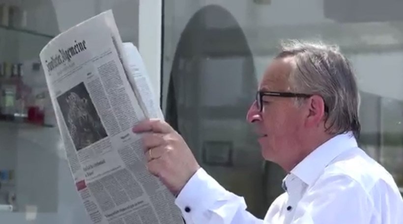 Ο Γιούνκερ σε  ψαροταβέρνα της Αθήνας μιλά για την Ελλάδα [εικόνες] | iefimerida.gr 2