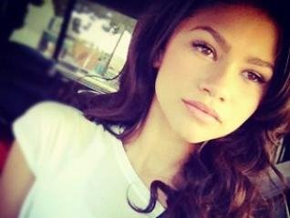 Η 23χρονη Ουκρανή καλλονή σύντροφος του δολοφονημένου Νεμτσόφ -Ηταν δίπλα του όταν τον εκτελούσαν [εικόνες] | iefimerida.gr 4