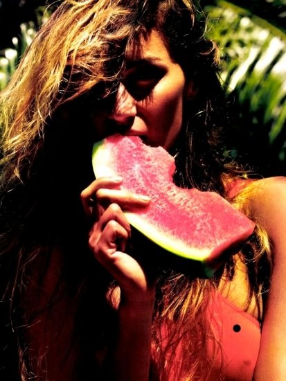 Η Γκιζέλ κάνει την Παρισινή Vogue πιο καυτή από το Playboy [εικόνες] | iefimerida.gr 3