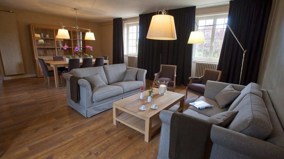 Σε πύργο γιορτάζει τα 40ά γενέθλιά του ο Εμανουέλ Μακρόν – Παρέα με τη σύζυγό του [εικόνες] | iefimerida.gr 7