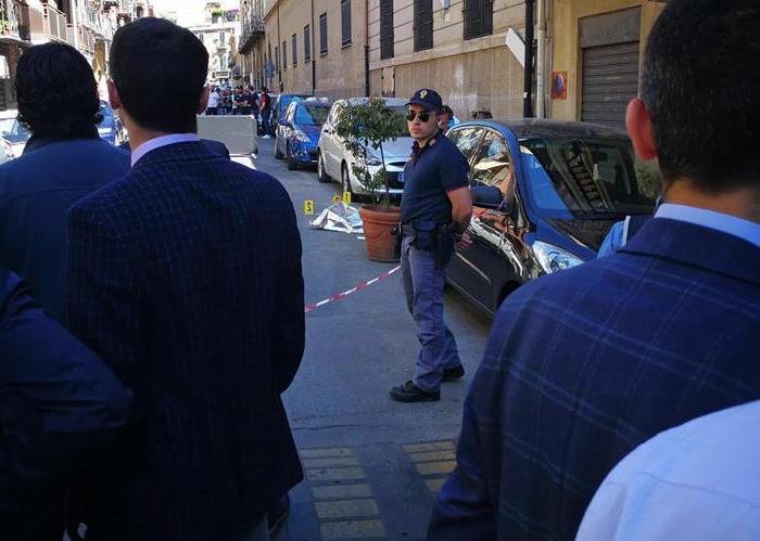 Δολοφόνησαν τον αρχινονό της Κόζα Νόστρα την ώρα που ποδηλατούσε [εικόνες &amp; βίντεο] | iefimerida.gr 1