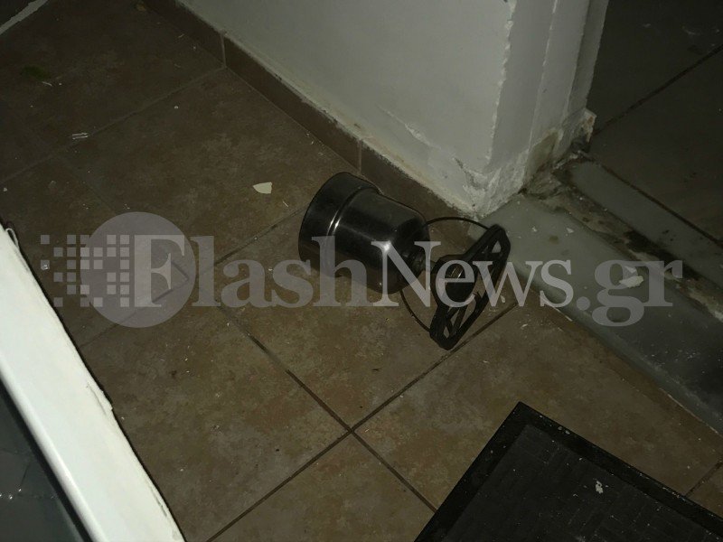 Χανιά: Εκρηξη σε σπίτι από γκαζάκι -Ξηλώθηκε εξώπορτα, τραυματίστηκε μία γυναίκα [εικόνες] | iefimerida.gr 5