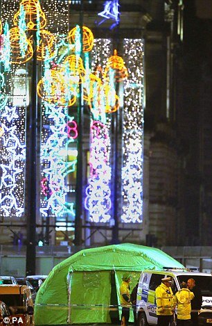 Τραγωδία στη Γλασκώβη: Απορριμματοφόρο παρέσυρε και σκότωσε 6 ανθρώπους -Οι 3 ήταν συγγενείς [εικόνες & βίντεο] | iefimerida.gr 5