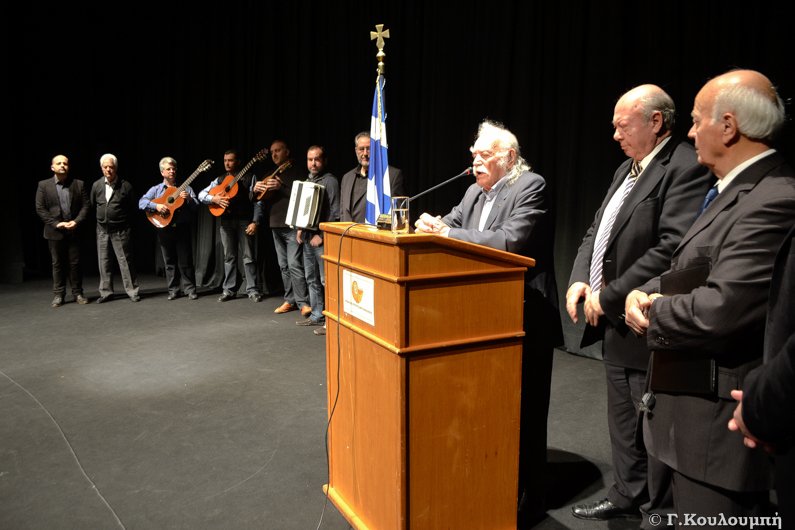 Kεφαλονιά: Πρότειναν τον Μανώλη Γλέζο για το βραβείο Νόμπελ Ειρήνης [βίντεο] | iefimerida.gr 3