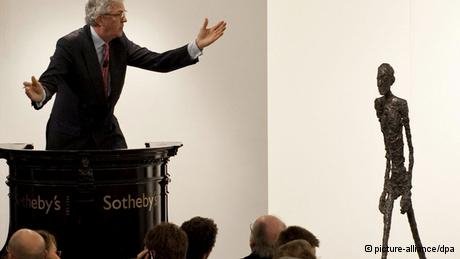 Τα αμύθητα ποσά που ξοδεύτηκαν ποτέ σε έργα τέχνης και ο πλουσιότερος καλλιτέχνης του κόσμου [εικόνες] | iefimerida.gr 4